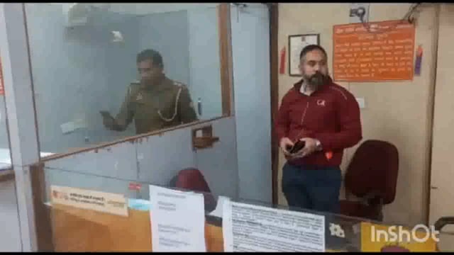 गोवर्धन इस्थित बैंक ऑफ़ बड़ोदा को चोरों ने बनाया निशाना, केश ले जाने में हुये असफल पुलिस जाँच में जुटी.