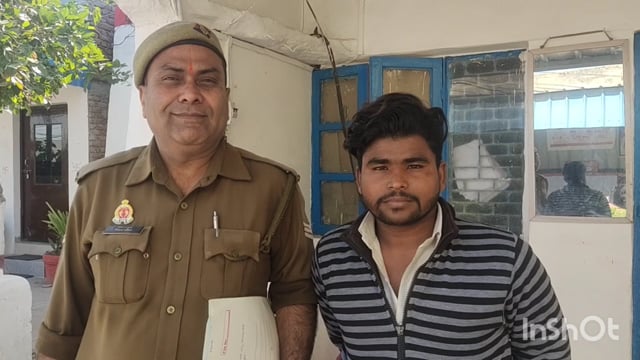 कोसीकला पुलिस ने गश्त चेकिंग के दौरान एक अभियुक्त को जोंटी वाली गली से अवैध तमंचा सहित किया गिरफ्तार और पकड़ कर भेजा जेल