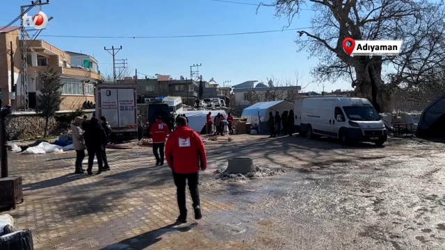 Düzce Kızılay, Deprem Bölgesinde Köylere Ulaşıyor