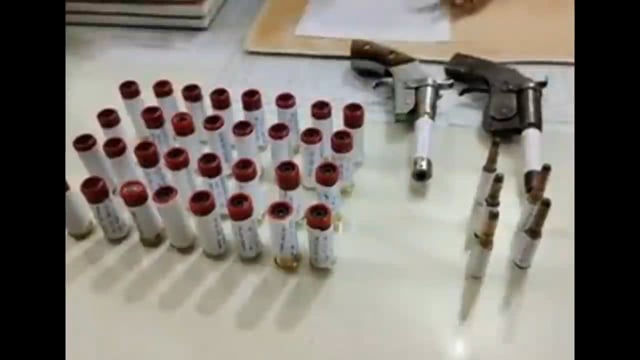 बांका में पुलिस ने दो लोडेड देशी कट्टा व पेंतीस कारतूस के साथ एक युवक गिरफ्तार