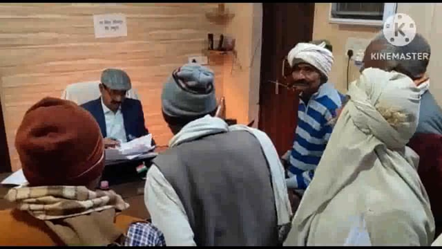 राशन डीलर की शिकायत लेकर तहसील पहुंचे ग्रामीण
राशन डीलर पर लगाया राशन न देने का आरोप
