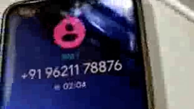 दुकानदार व ऑटोरिक्शा वालों के बीच विवाद को सुलह कराने के नाम पर इटवा पुलिस का पैसे मांगने का ऑडियो वीडियो वायरल।