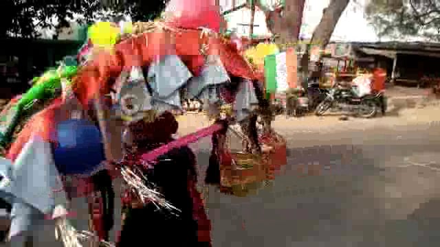 दूरदराज के कावड़ियों का गंगाजल लेकर वापस आना हुआ प्रारंभ: कावड़ियों की सेवा को स्थान स्थान पर भंडारे का आयोजन