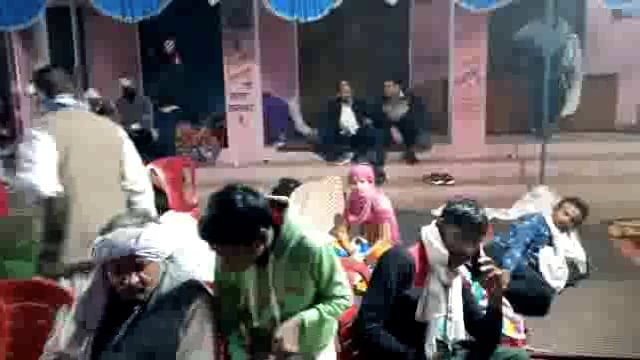 पशु पैंठ बिचपुरी पर थिरकते कांवरिया 