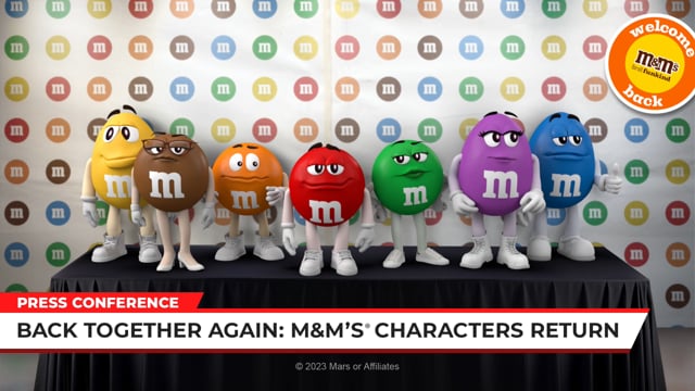 M&M's - Press Conference Leg Room