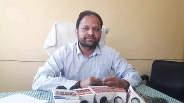 पत्रकार पर अभद्रता करने वाला डॉक्टर अधिकारियों को कर रहा है गुमराह 