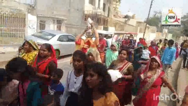 धर्म नगरी वृंदावन में शिवरात्रि पर्व पर नवविवाहिता महिलाओं ने पुत्र प्राप्ति के बाद भगवान शिव जी को चढ़ाई जेहरा।