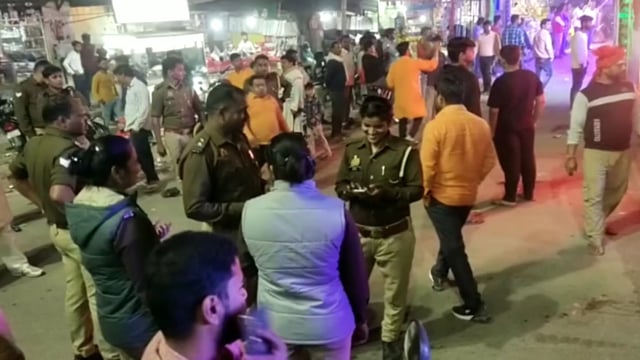 कादीपुर में रामू बोल बम के नेतृत्व में निकाली गई शिव बारात 