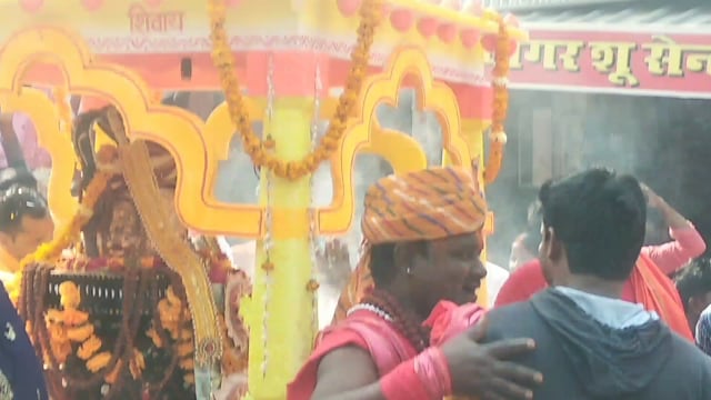 सूरापुर में निकाली गई शिव बारात आस्था का उमड़ा सैलाब