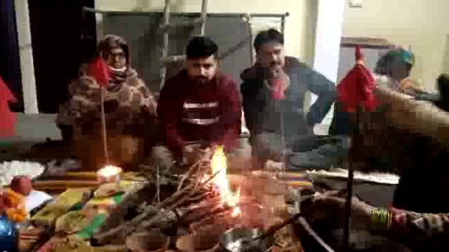 आज के वैज्ञानिक युग में इसे अंधविश्वास कहें या हकीकत : ग्रामीण क्षेत्रों में अब भी भक्तों के सिर आते हैं देव