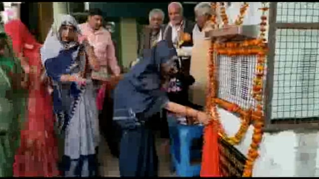 जसपुरा उद्योग व्यापार मंडल ने जसपुरा कस्बे के मुख्य चौराहे के पास में वाटर कूलर लगवाया