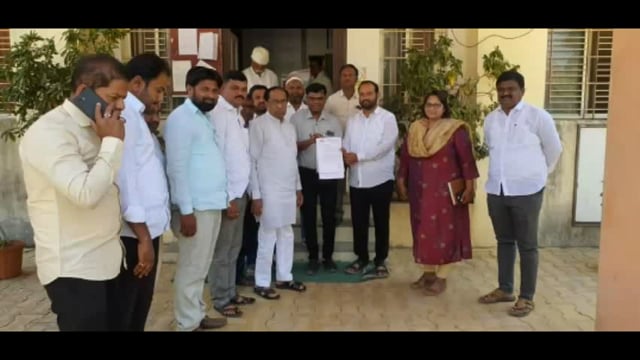 एकाच कामाचं श्रेय मिळवण्यासाठी दोन आमदारांची शर्यत


