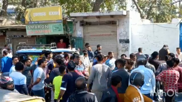 भूतेश्वर पेट्रोल पंप के समीप दो समुदाय के लोग आपस में भिड़े जमकर हुई मारपीट