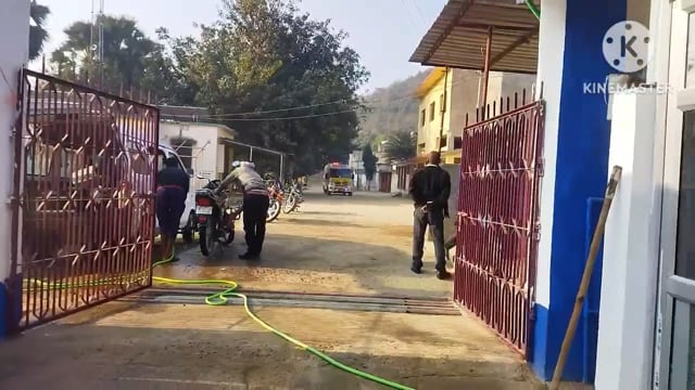 फुल्लीडुमर प्रखंड के केंदुआर पेट्रोल पंप के पास बाइक के धक्के से 35 वर्षीय केंदुआर गांव के एक युवक बुरी तरह जख्मी