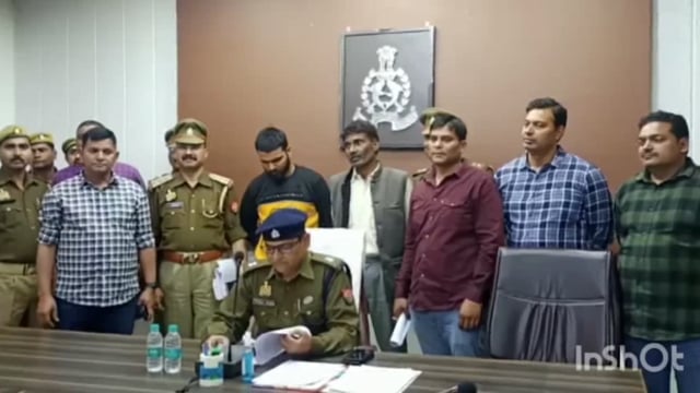 पुलिस व एसओजी टीम ने दो हत्यारोपी इनामी बदमाश पकड़े