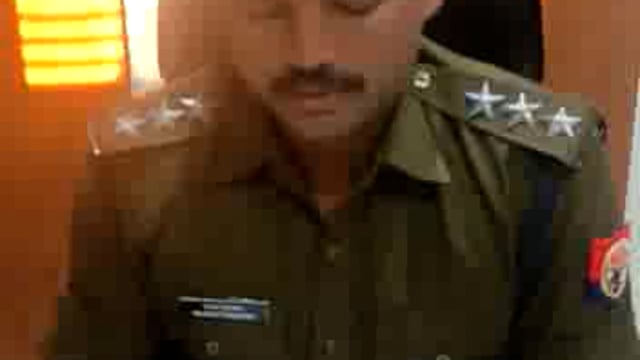 थाना अजीतमल क्षेत्र के अन्तर्गत मोहल्ला आर्य नगर में दो भाईयों के बीच आपसी विवाद को लेकर हुई कहासुनी जिसके संबन्ध में 