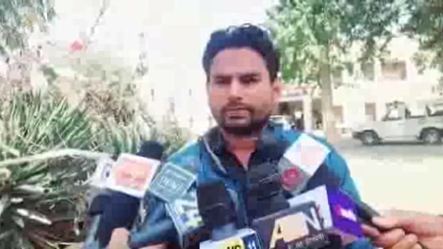 डिलीवरी के दौरान बच्चे की हुई मौत  शव को गोद में लेकर न्याय के लिए दर-दर भटक रही दादी