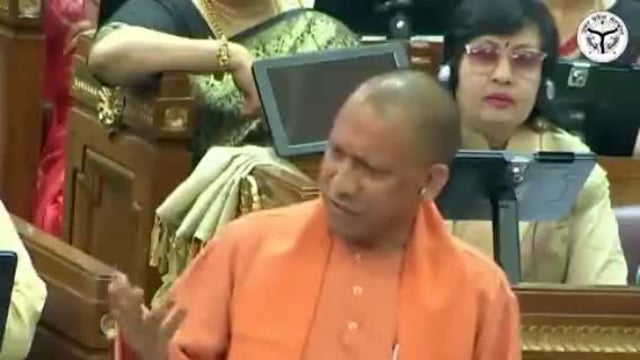 रामचरित मानस विवाद पर बोले मुख्यमंत्री योगी आदित्यनाथ, विपक्ष ने साधी चुप्पी