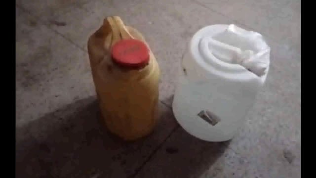 *छापेमारी के दौरान गुड़रा गांव से 35 लीटर महुआ शराब जब्त, 