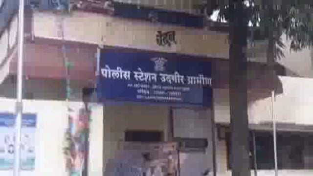 नळेगाव रोडवर देशी दारुसह 40 हजार रुपयांचा मुद्देमाल ग्रामीण पोलिसांनी केला जप्त