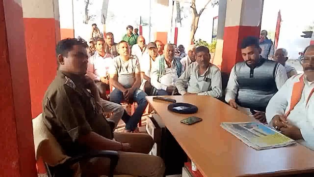 बिहार पुलिस दिबस के अवसर पर थरथरी थाना मे  लाइव टेलीकास्ट मुख्यमंत्री का संबाद सुनने का आयोजन किया गया