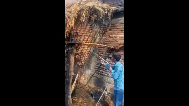 भलूआर गांव में विद्युत शार्ट सर्किट से एक घर में लगी आग लगभग एक लाख रुपए मूल्य की संपत्ति जलकर हुई राख