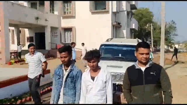 मधेपुरा जिले के दो शराब तस्कर 40 पेटी अवैध शराब के साथ   गिरफ्तार 

