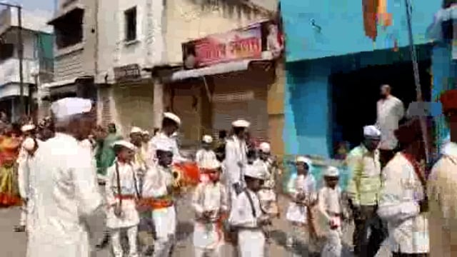 श्री सदगुरु गुंडा महाराज यांच्या पालखीची शहरात मिरवणूक