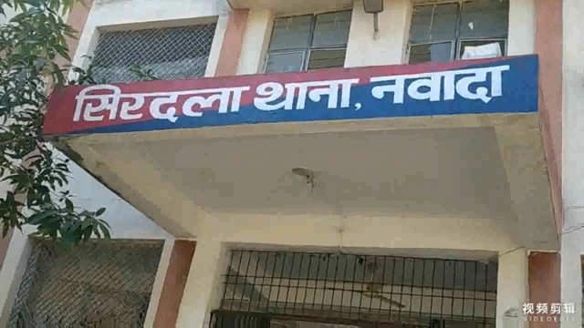 सिरदला पुलिस ने 110 लीटर महुआ शराब व एक मोटरसाइकिल के साथ दो लोगों को किया गिरफ्तार