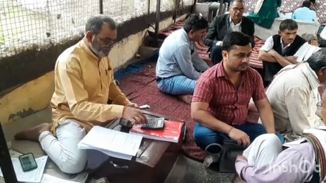 मथुरा रजिस्ट्री कार्यालय में हुई चोरी का खुलासा करने में पुलिस नाकाम 