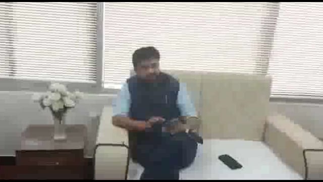 सक्तीची वाढीव नळपट्टी थांबवावी,आमदार संजय बनसोडे यांची मुख्याधिकाऱ्यांना फोनवरून सूचना