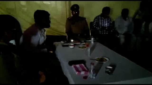 होली तथा शबे बरात को लेकर सिकहुला गांव में SDM व CO ने ग्रामीणों के साथ बैठक किया