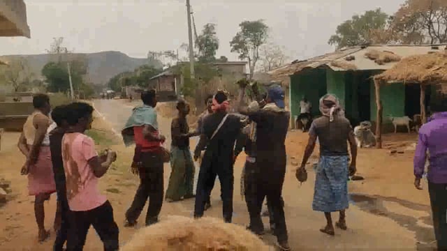 बेलहर के विभिन्न क्षेत्र में धूम धाम से मनाया होली,शांतिपूर्ण दंग से हुआ समापन