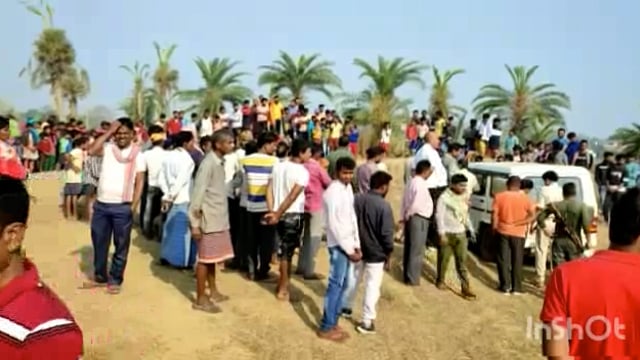 सहेली के साथ होली खेलने निकली युवती शाम तक वापस नहीं आई घर, सुबह खेत में मिली शव 