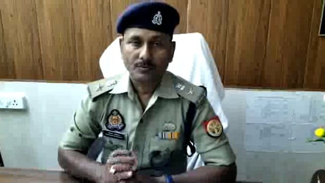 *थाना अछल्दा के अन्तर्गत ग्राम भदौरिया का पुर्वा में गोली चलने की सूचना के संबंध में अपर पुलिस अधीक्षक श्री दिगम्बर कुशव