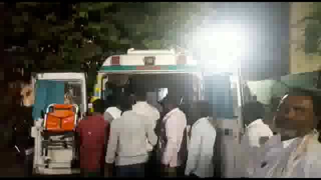 तीवटग्याळ पटीजवळ ट्रॅक्टरच्या धडकेत दुचाकीवरील दोघे गंभीर जखमी