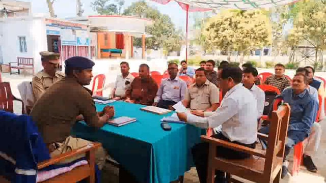 थाना लोटन थाना समाधान दिवस का हुआ आयोजन 2 प्रार्थना पत्र में 2 का हुआ सफल निस्तारण