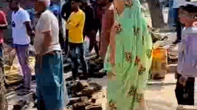 बिहार ब्लॉक के देवरपट्टी ग्राम सभा में सरकारी खड़ंजा उखाड़ कर बना रहें, नाली पीड़ित महिला ने लगाई थाने में न्याय की गुहार