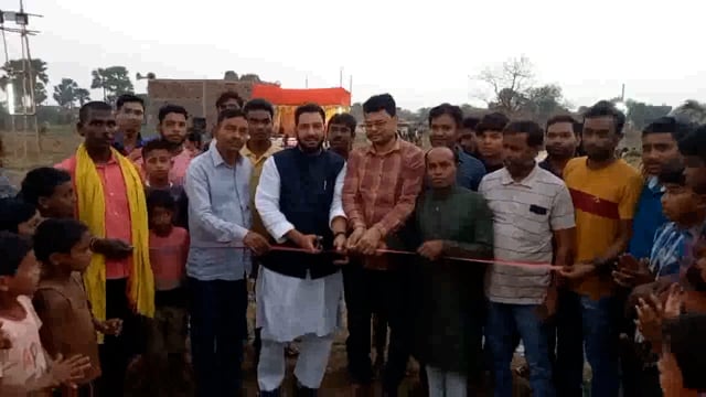 गोनरचक गांव में नाइट क्रिकेट टूर्नामेंट का जिप सदस्य व प्रमुख प्रतिनिधि ने किया उद्घाटन