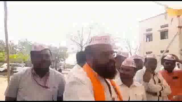 आमदारांना पेन्शन,मग शिक्षकांना का नाही,श्रीमंत सोनाळे