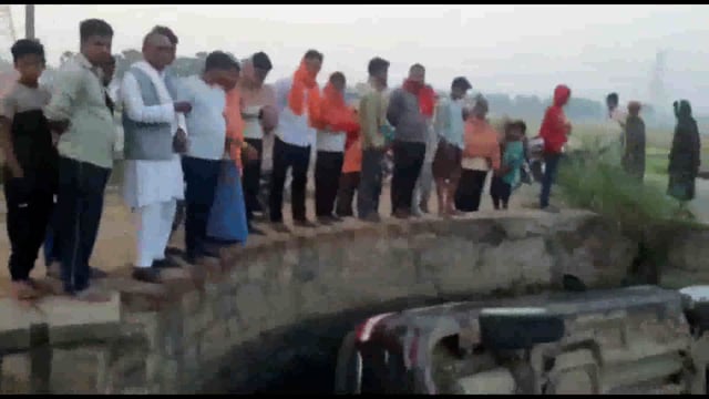 सिहाड़ी पुल के पास नहर एक जाइलो कार हुई दुर्घटनाग्रस्त,एक व्यक्ति की मौत व 6 व्यक्ति घायल