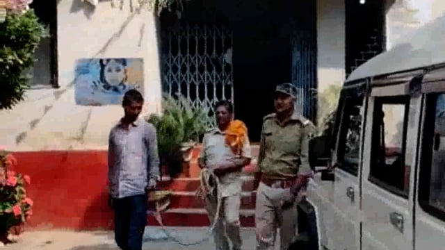 लखीसराय-मानिकपुर थाना पुलिस द्वारा एक लाल वारंटी को गिरफ्तार कर भेजा गया जेल