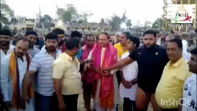 रथ के मेला में आयोजित किया गया कुश्ती दंगल का आयोजन में, भारत केसरी और ब्रज केसरी पहलवानों ने दिखाया जौहर। 