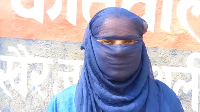 खैर कोतवाली के क्षेत्र गांव नारायणपुर में दबंग लोगों ने महिला के साथ की मारपीट