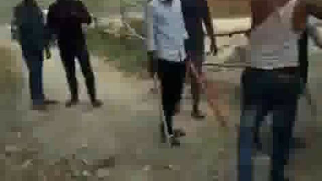 ग्राम प्रधान समेत छः अज्ञात हमलावर पर मुकदमा दर्ज, पुलिस छः अज्ञात हमलावर की तलाश में, 
थाना महेशगंज डीह बलई