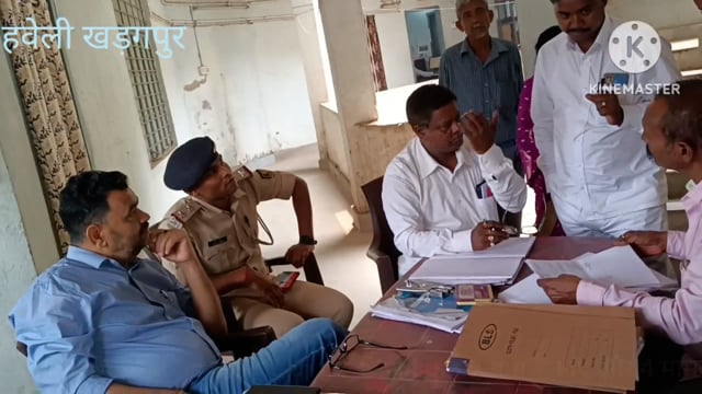 हवेली खड़गपुर थाना परिषद में जनता दरबार का आयोजन किया गया है जिसमें 7 नए मामले आए थे चार मामले का निष्पादन क्या गया