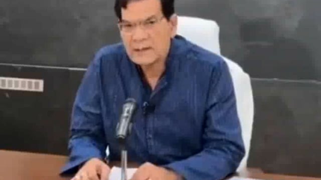 विद्युत संविदा कर्मी चार घण्टे में कार्य पर वापस नहीं आते तो सेवा समाप्त कर दी जायेगी
१३३२ संविदा कर्मी की सेवा समाप्त