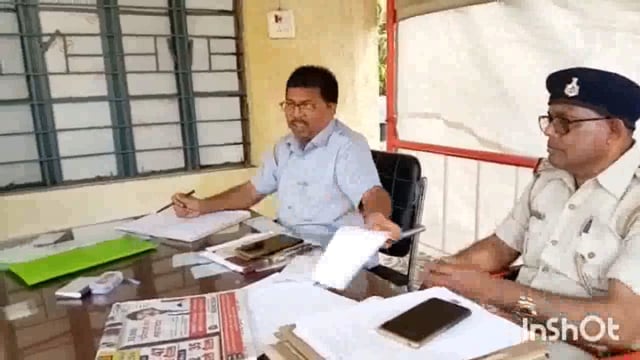 सुगौली थाना में लगा जनता दरबार,आधा दर्जन मामलों की हुई सुनवाई।दो का हुआ निबटारा।