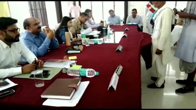 पैलानी तहसील में आयोजित जिला स्तरीय सम्पूर्ण समाधान दिवस में 72 मामलों में से कुल 7 का ही हुआ निस्तारण