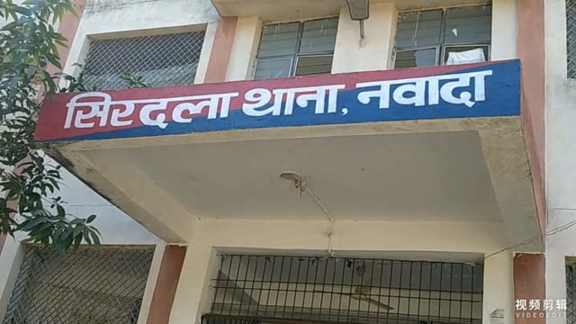 पुलिस ने 18 लीटर महुआ शराब के साथ एक बाइक को किया जप्त धंधेबाज को किया गिरफ्तार